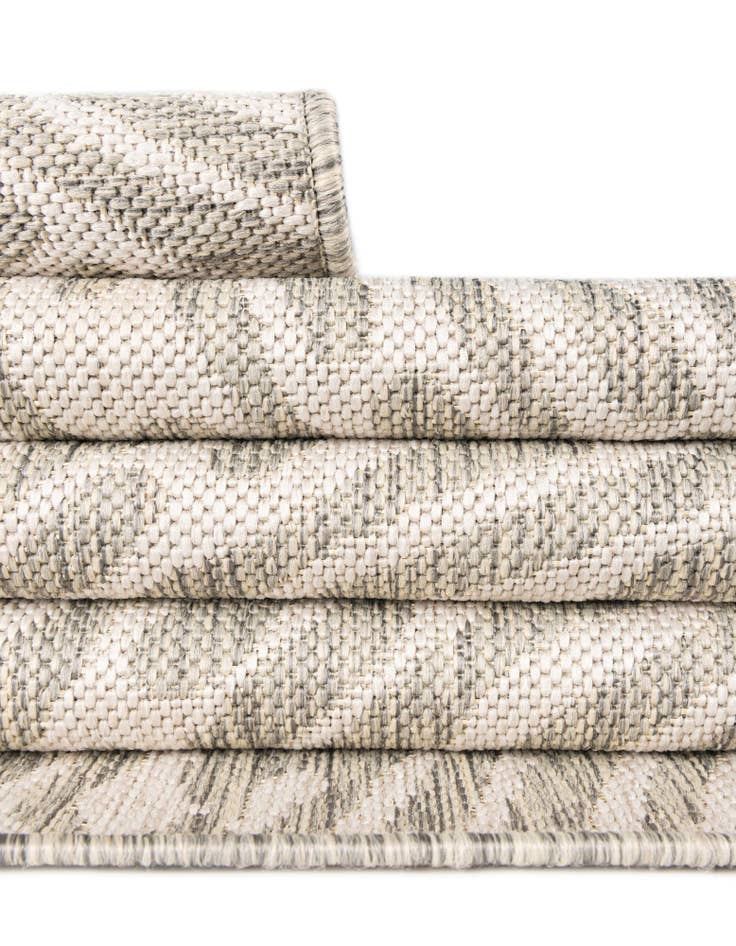 Detail image of  2' x 6'  Washable Modern Indoor / Outdoor Runner Rug