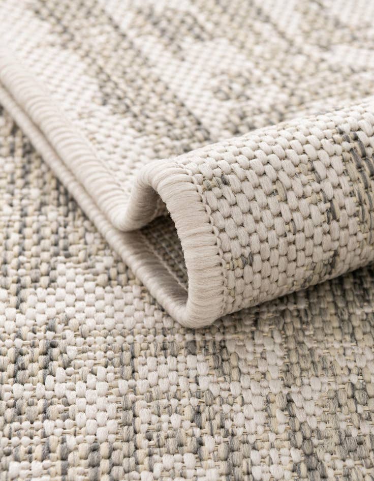 Detail image of  2' 7 x 12'  Washable Traditional Indoor / Outdoor Runner Rug