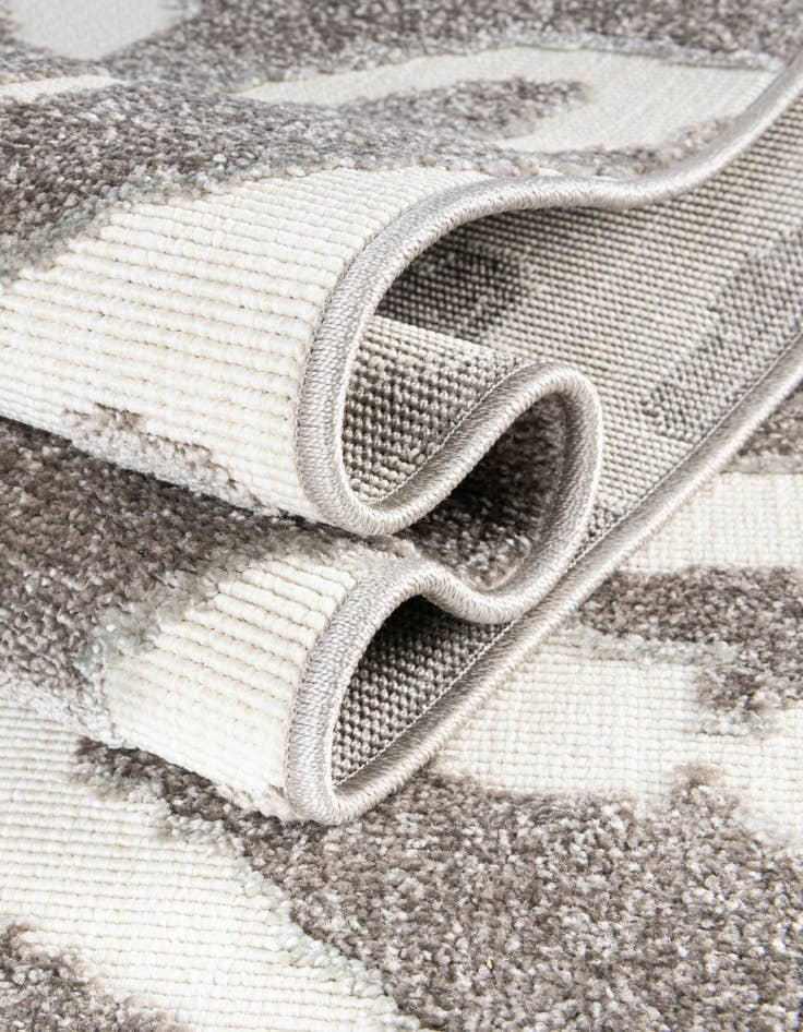 Detail image of  2' 7 x 10'  Washable Sabrina Soto Indoor / Outdoor Runner Rug