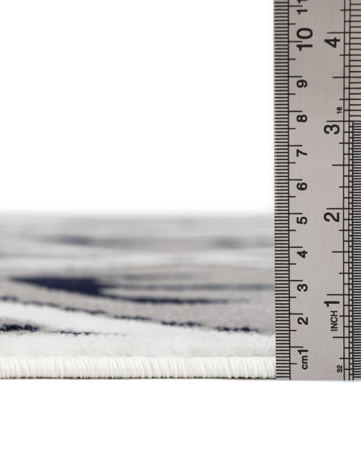 Detail image of  2' 7 x 12' Sydney Runner Rug