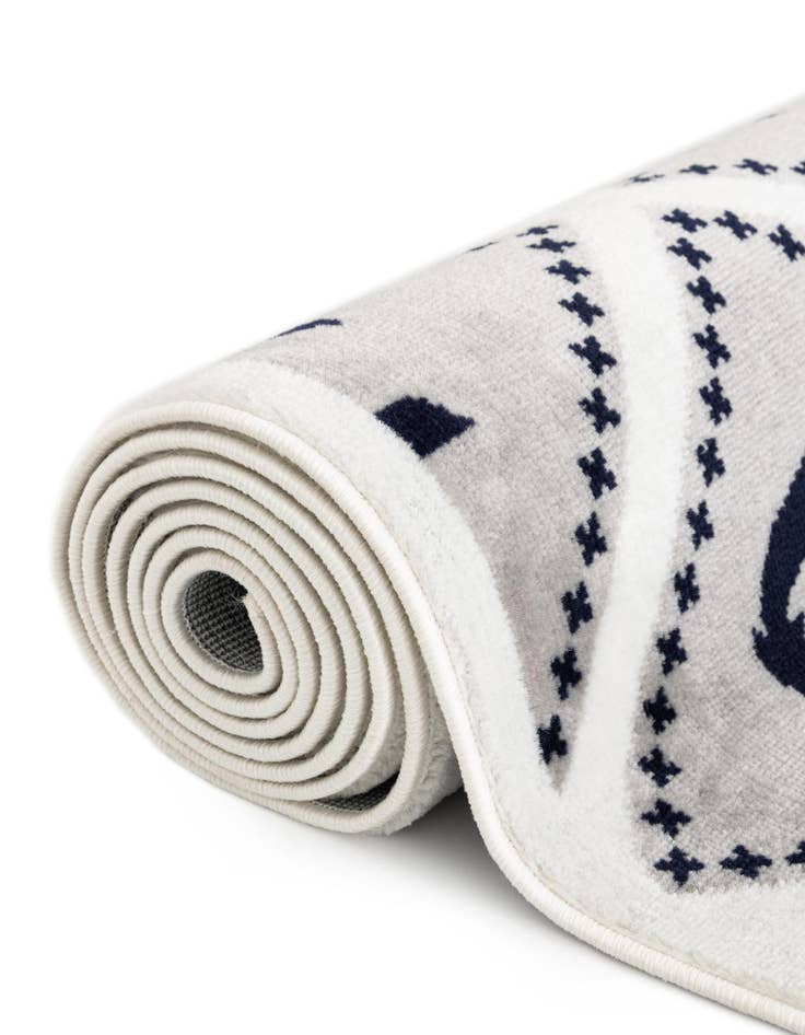 Detail image of  2' 7 x 12' Sydney Runner Rug