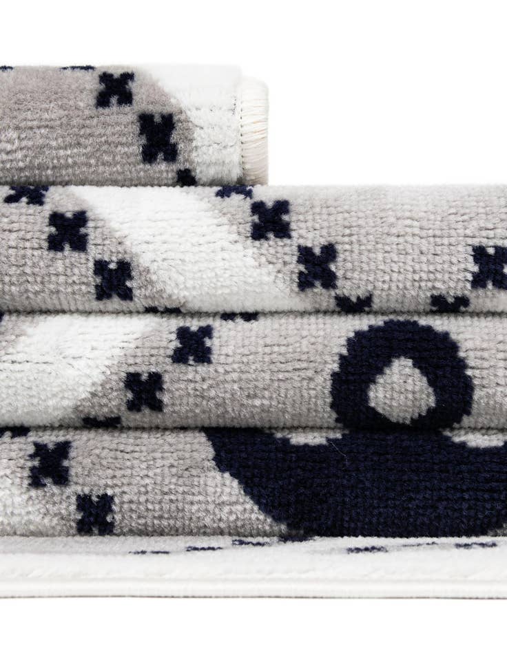 Detail image of  2' 7 x 12' Sydney Runner Rug