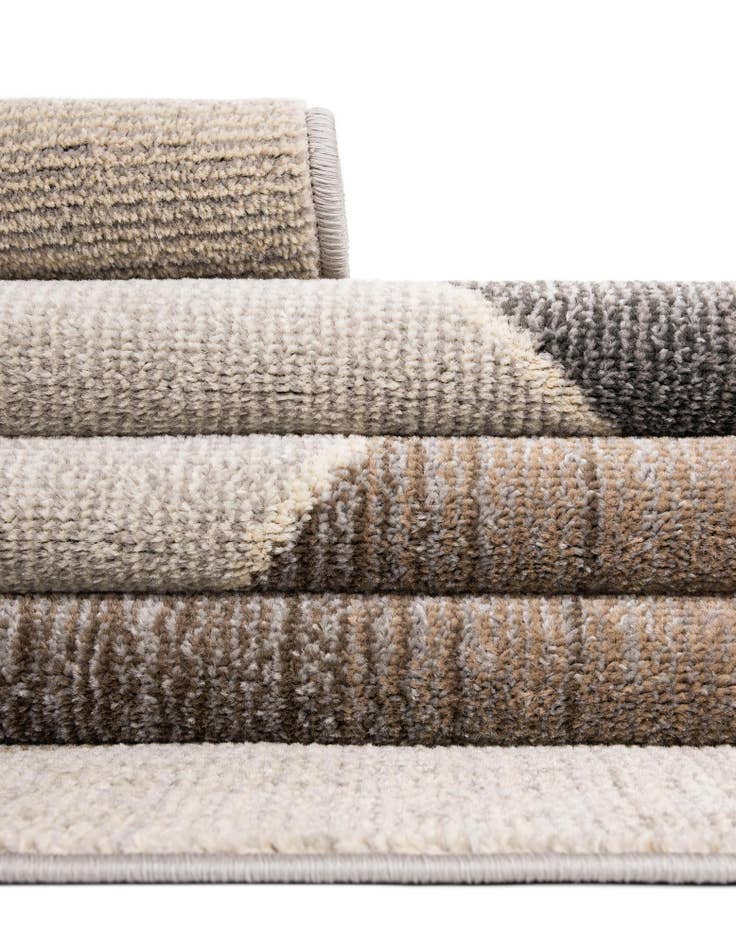 Detail image of  2' 2 x 6' 9  Washable Theia Runner Rug