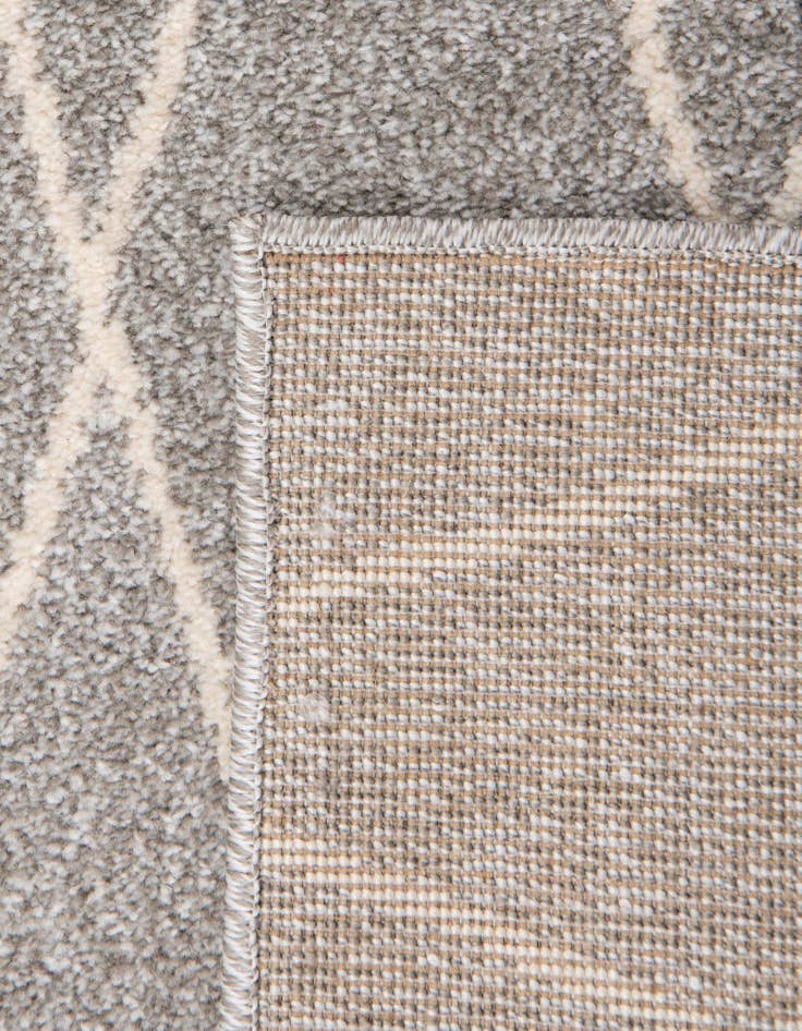 Detail image of  2' 7 x 10' Titania Runner Rug