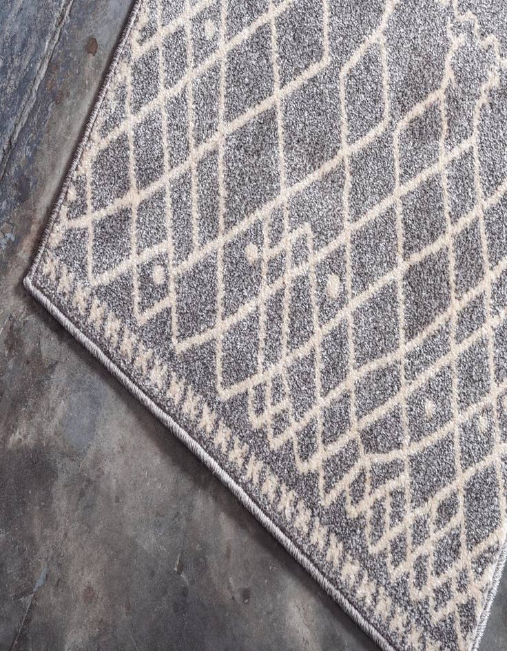 Detail image of  2' x 6' Titania Runner Rug