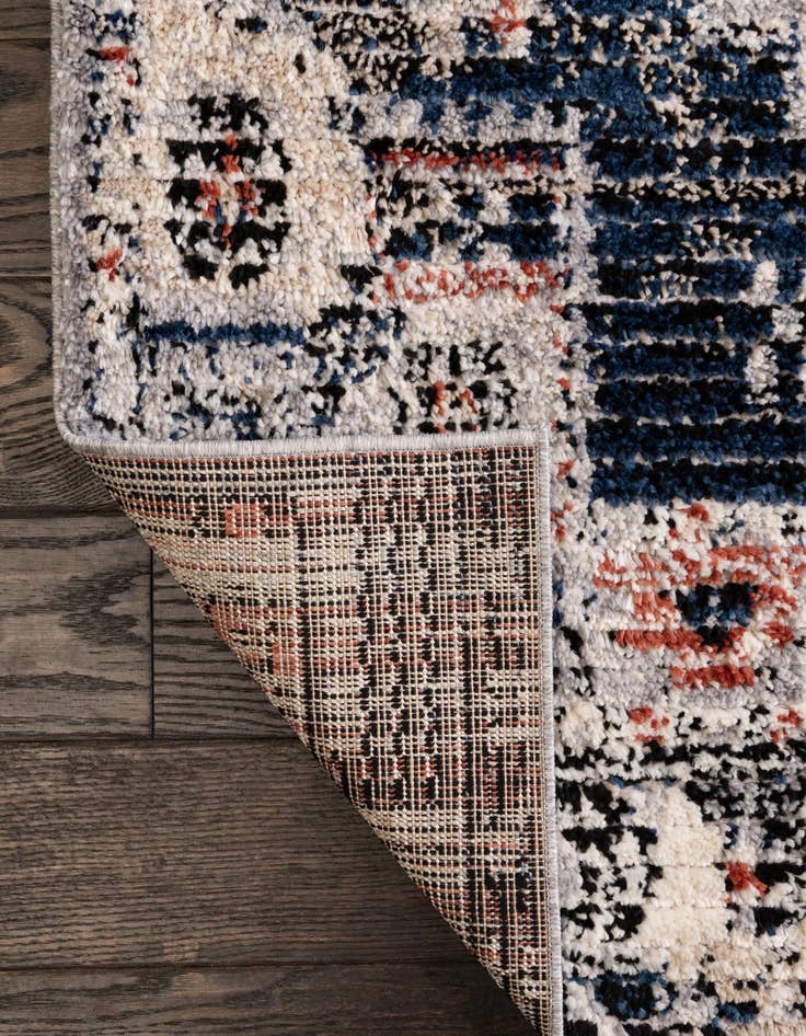 Detail image of  2' 7 x 12' Tucson Runner Rug