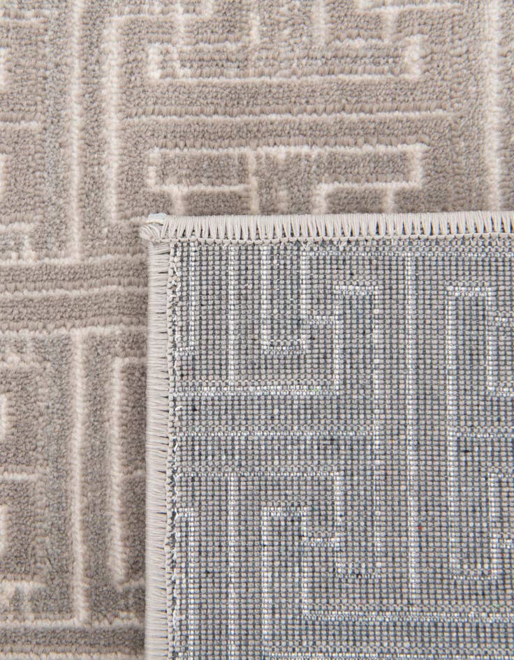 Detail image of Jill Zarin 2' 7 x 8' Uptown Park Avenue Runner Rug