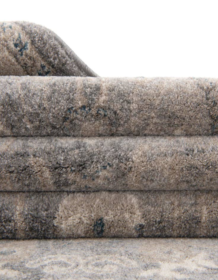 Detail image of  2' x 6' Viola Runner Rug