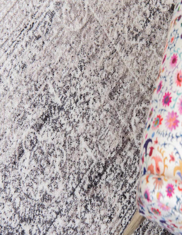 Detail image of  2' 7 x 8' 2 Williamsburg Runner Rug