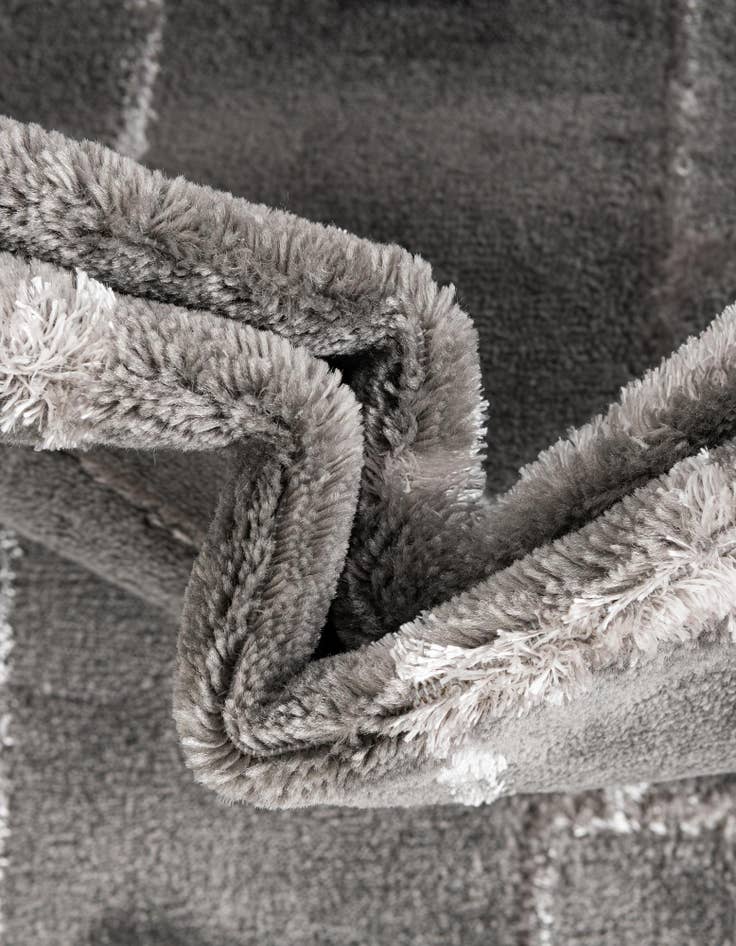 Detail image of  7' 10 x 7' 10  Marilyn Monroe&trade; Glam Deco Round Rug