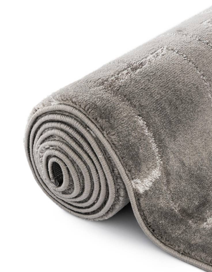 Detail image of  7' 10 x 7' 10  Marilyn Monroe&trade; Glam Deco Round Rug