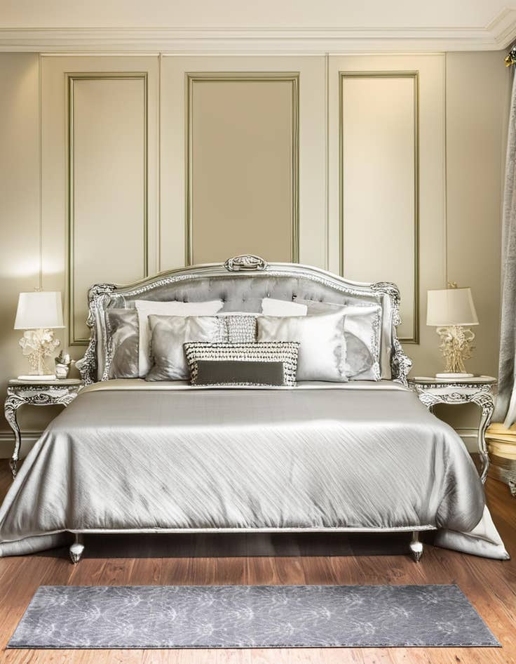 Detail image of  2' x 10'  Marilyn Monroe™ Glam Dahlia Runner Rug