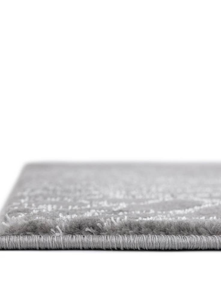 Detail image of  7' 10 x 7' 10  Marilyn Monroe&trade; Glam Dahlia Square Rug