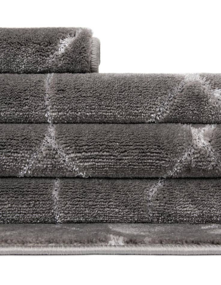 Detail image of  7' 10 x 7' 10  Marilyn Monroe™ Glam Trellis Square Rug