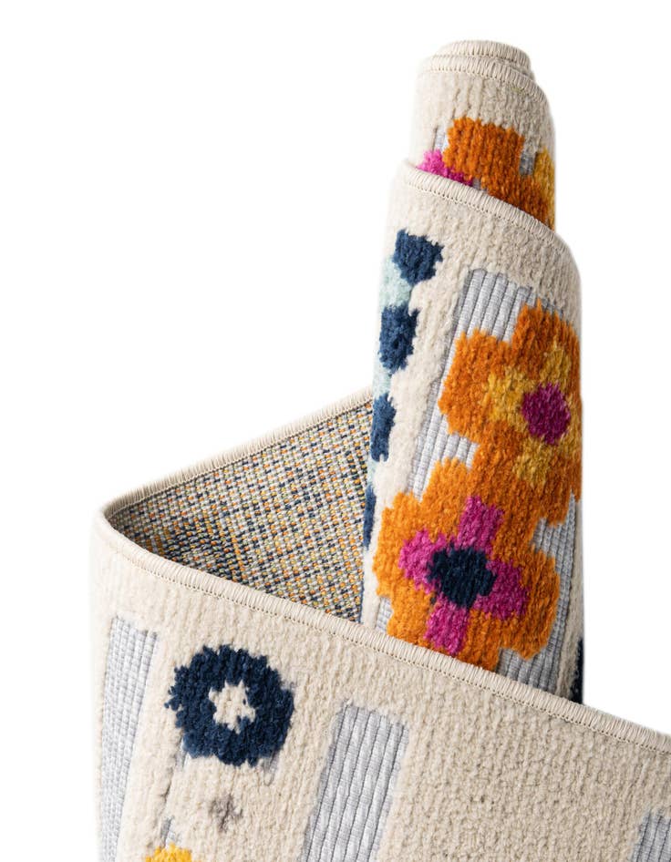 Detail image of  7' 10 x 7' 10  Washable Aruba Indoor / Outdoor Square Rug