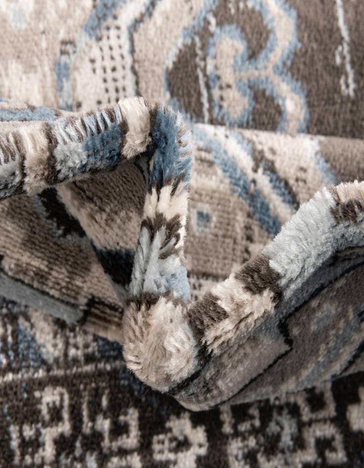 Detail image of  7' 10 x 7' 10 Charlotte Square Rug