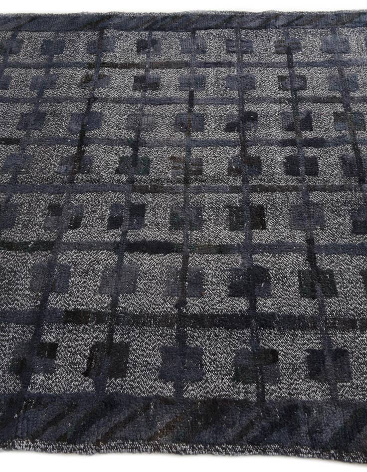 Detail image of  5' 1 x 6' 7  Hand Knotted Darya Wool Square Rug