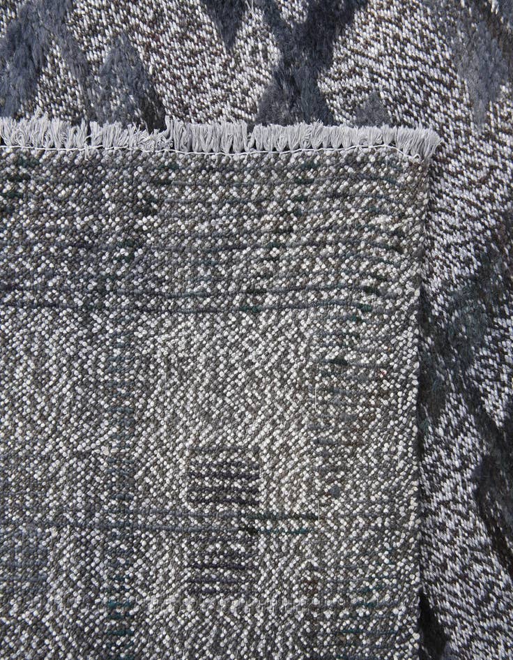 Detail image of  5' 1 x 6' 7  Hand Knotted Darya Wool Square Rug