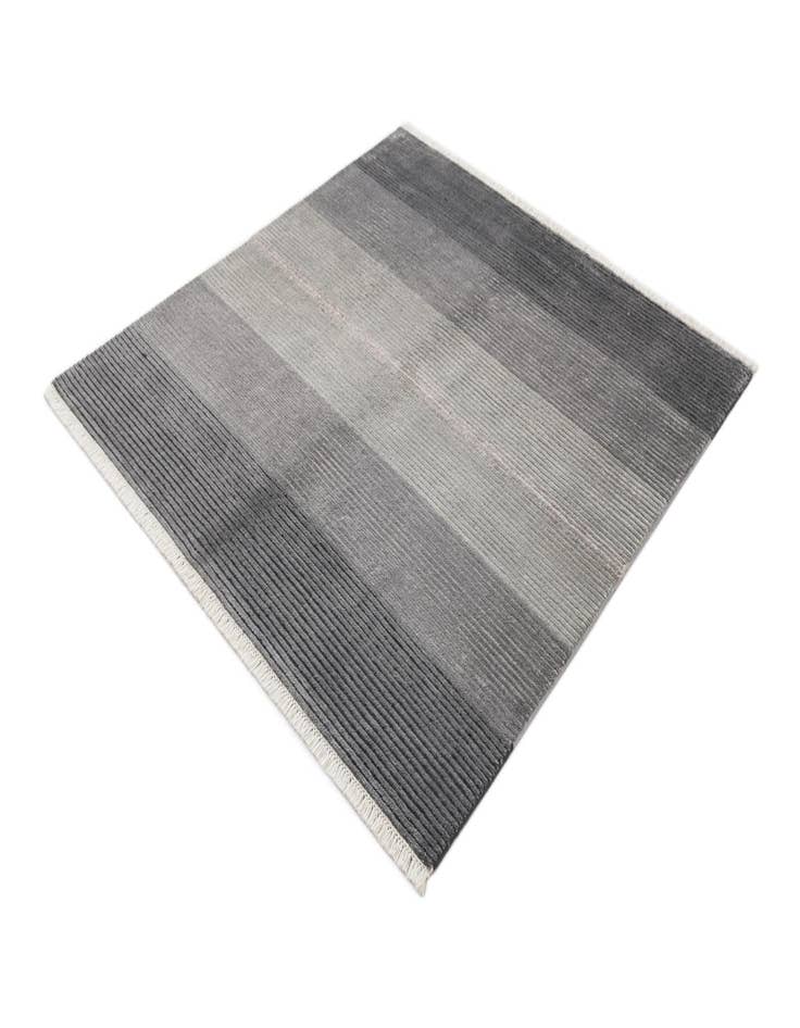 Detail image of  4' 11 x 5' 1  Hand Knotted Darya Wool Square Rug