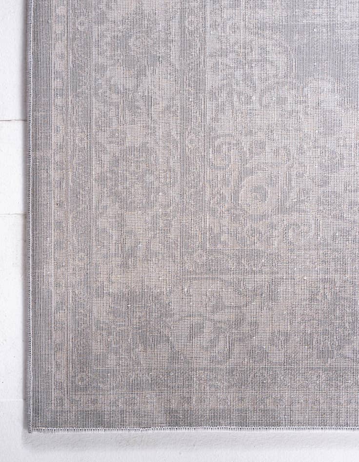 Detail image of  7' 10 x 7' 10 Estate Square Rug