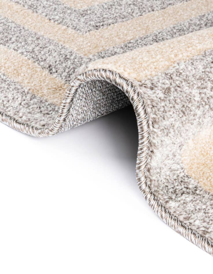 Detail image of  7' 10 x 7' 10 Hera Square Rug