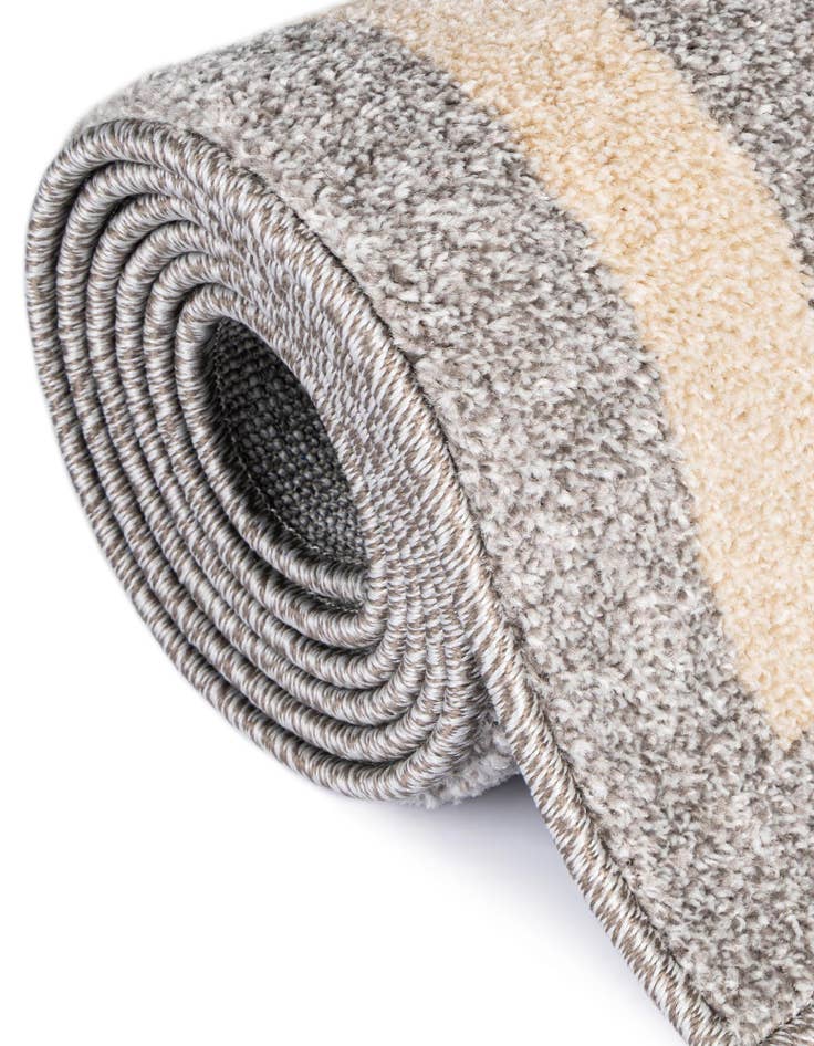 Detail image of  7' 10 x 7' 10 Hera Square Rug