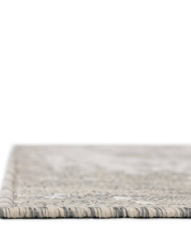 Detail image of  7' 10 x 7' 10  Washable Jill Zarin Dubai Indoor / Outdoor Square Rug