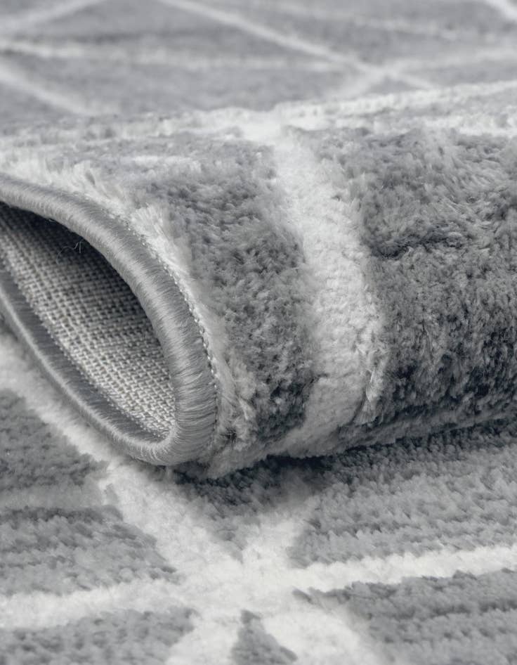 Detail image of  5' 3 x 5' 3 Lattice Trellis Square Rug