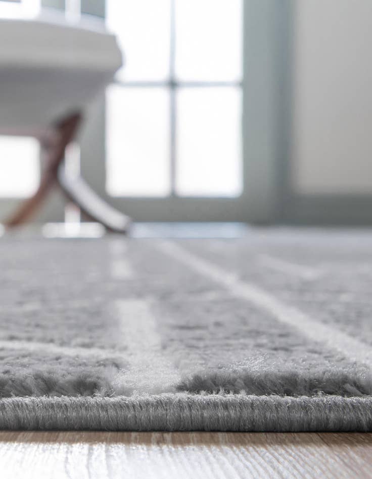 Detail image of  7' x 7' Lattice Trellis Square Rug