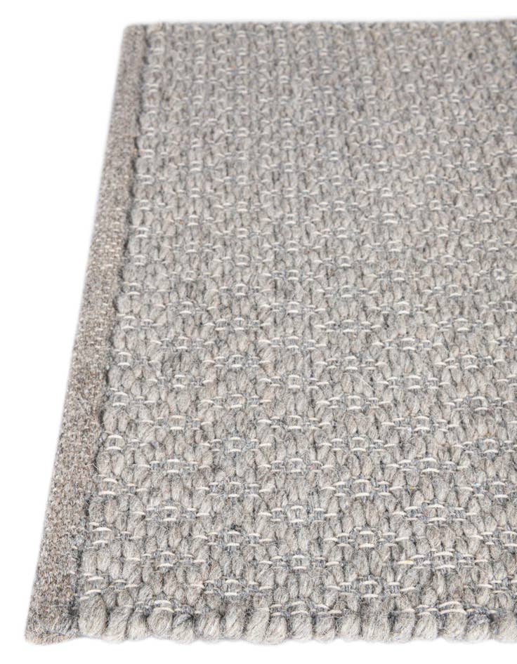 Detail image of  7' 10 x 7' 10  Hand Woven Lattice Wool Square Rug