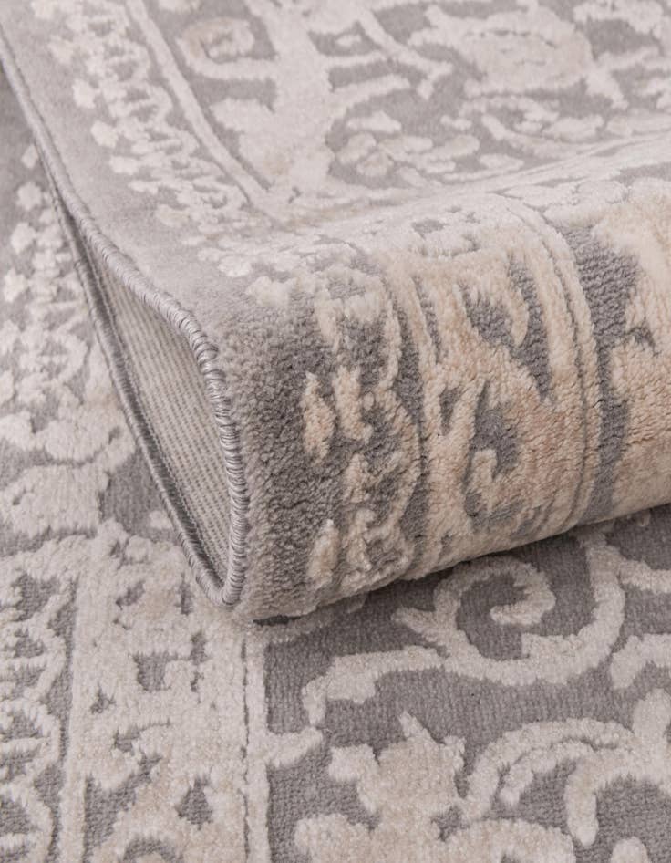 Detail image of  6' 7 x 6' 7 Modern Classical Square Rug