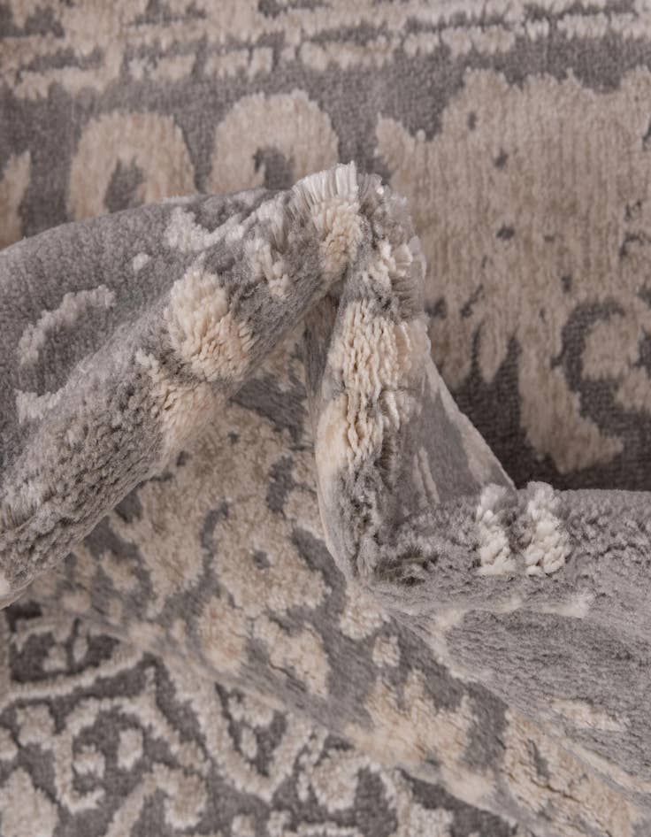 Detail image of  6' 7 x 6' 7 Modern Classical Square Rug