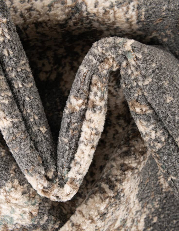 Detail image of  8' x 8' Mojave Square Rug