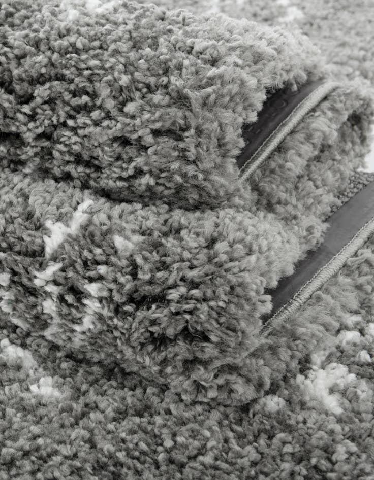 Detail image of  8' x 8' Moroccan Shag Square Rug