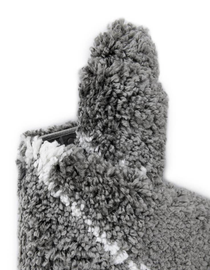 Detail image of  8' x 8' Moroccan Shag Square Rug