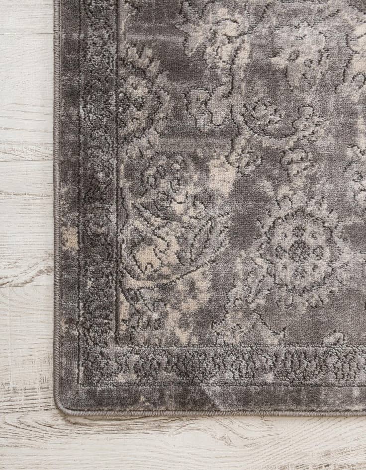 Detail image of  4' x 4' Oregon Square Rug