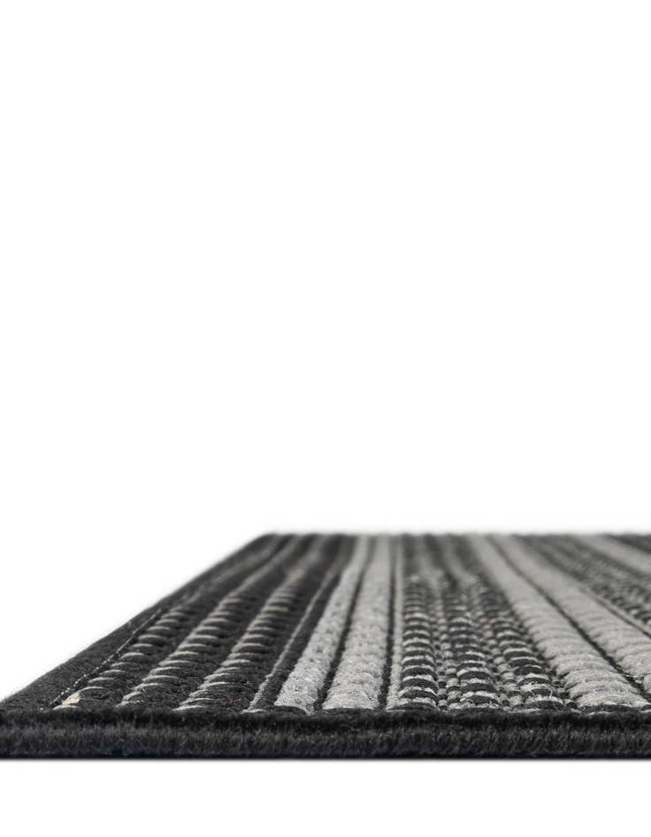 Detail image of  6' x 6'  Washable Border Indoor / Outdoor Square Rug