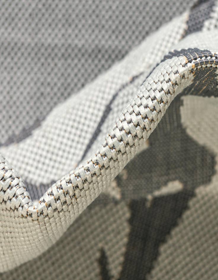 Detail image of  6' x 6'  Washable Botanical Indoor / Outdoor Square Rug