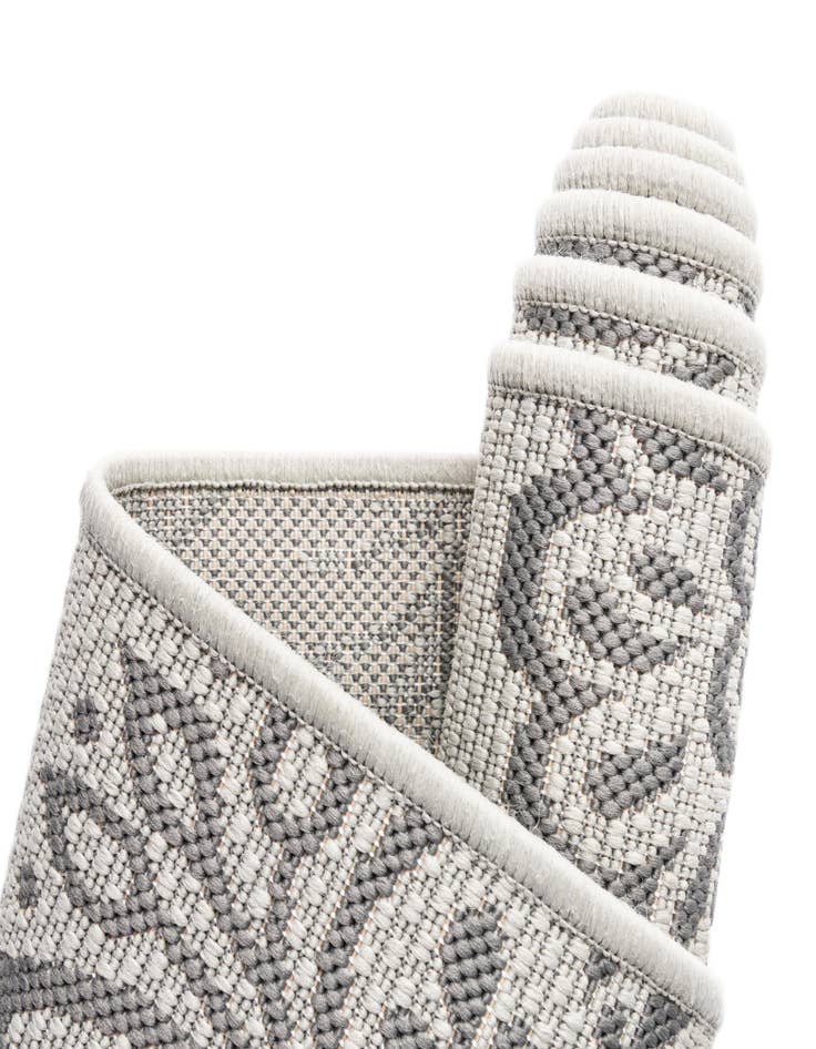 Detail image of  6' x 6'  Washable Botanical Indoor / Outdoor Square Rug