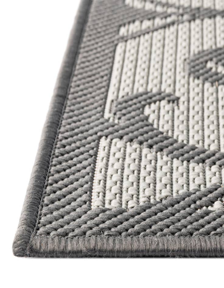 Detail image of  6' x 6'  Washable Botanical Indoor / Outdoor Square Rug