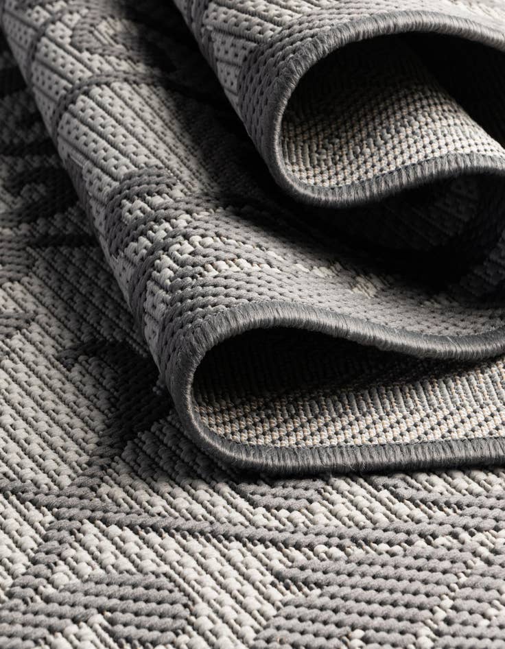 Detail image of  6' x 6'  Washable Botanical Indoor / Outdoor Square Rug