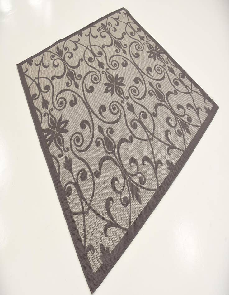 Detail image of  6' x 6'  Washable Botanical Indoor / Outdoor Square Rug