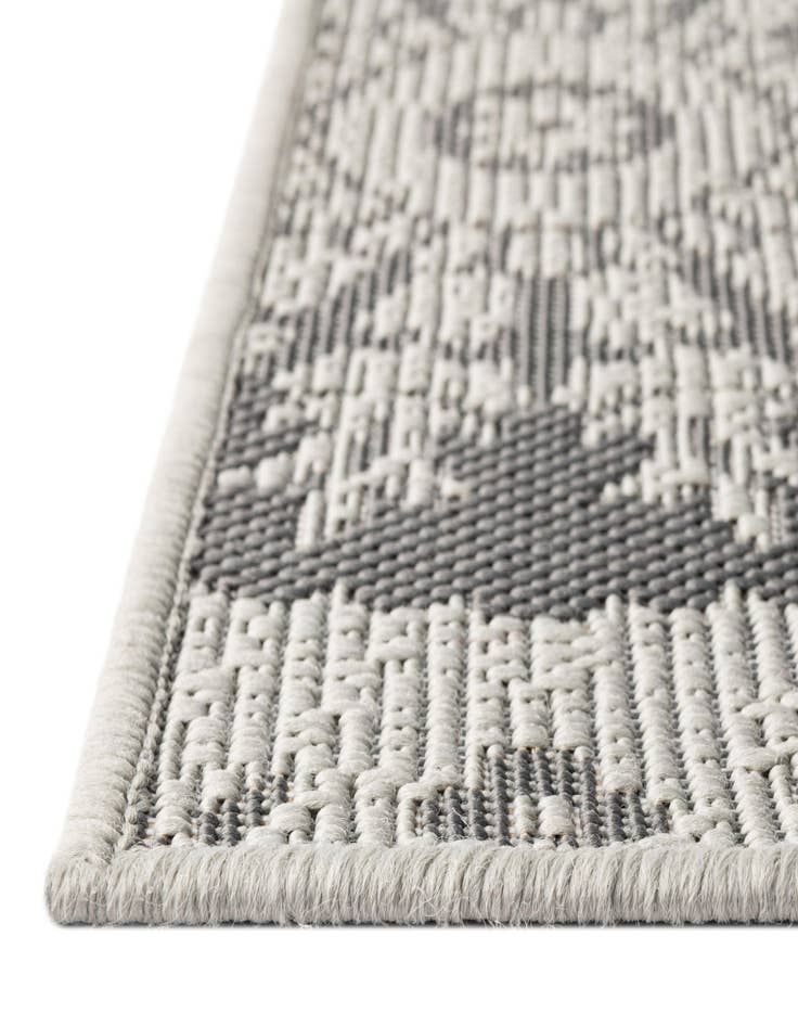 Detail image of  6' x 6'  Washable Botanical Indoor / Outdoor Square Rug
