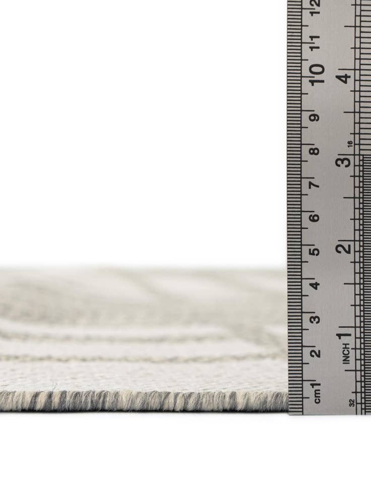 Detail image of  7' 10 x 7' 10  Washable Checkered Indoor / Outdoor Square Rug