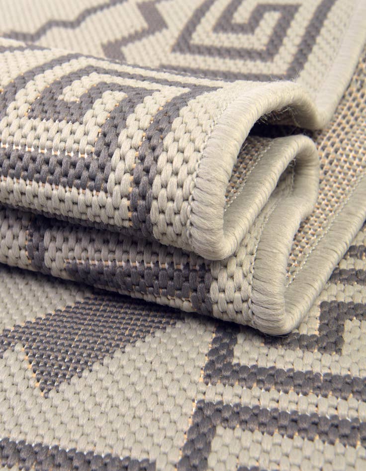 Detail image of  6' x 6'  Washable Lattice Indoor / Outdoor Square Rug