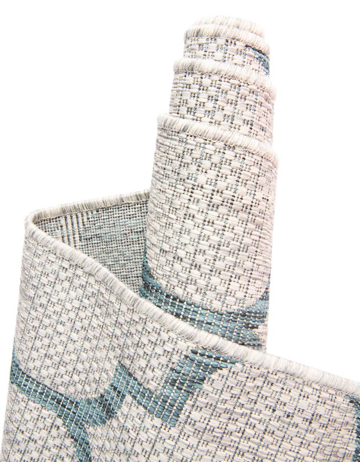 Detail image of  13' x 13'  Washable Lattice Indoor / Outdoor Square Rug