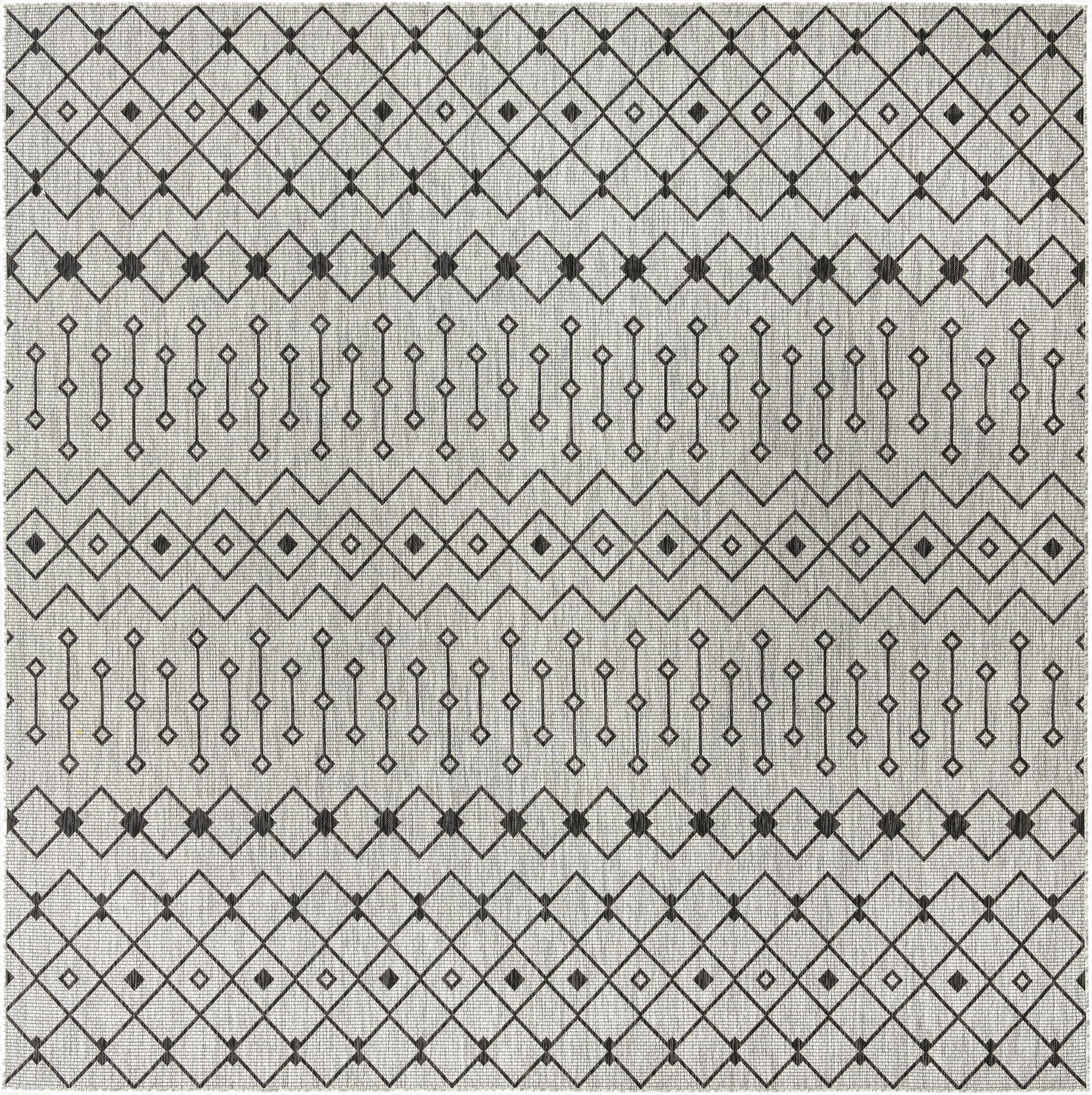  10' 8 x 10' 8  Washable Lattice Indoor / Outdoor Square Rug