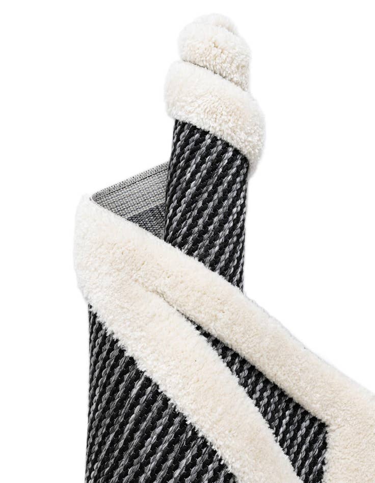 Detail image of  10' x 10' Prismatic Square Rug