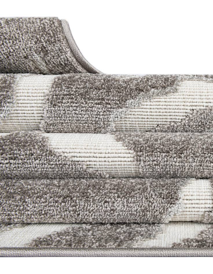 Detail image of  7' 10 x 7' 10  Washable Sabrina Soto Indoor / Outdoor Square Rug