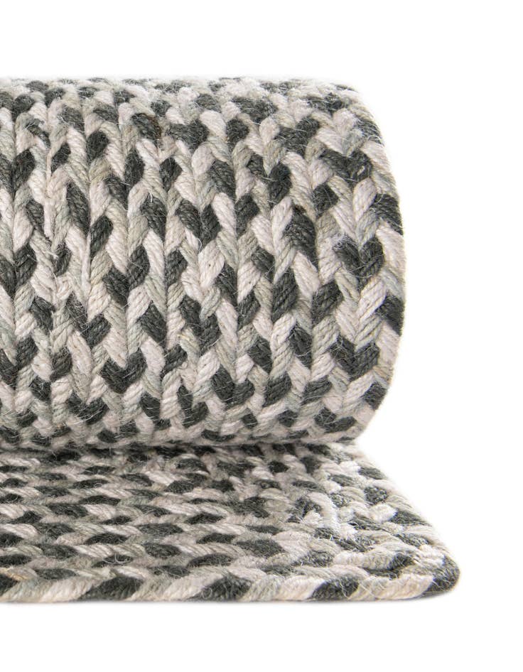 Detail image of  7' 10 x 7' 10  Hand Tweed Braided Jute Square Rug